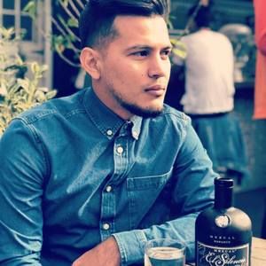 Meet your Posher, Emmanuel